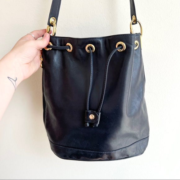 Aleda Firenze Drawstring Bucket Bag - Picture 7 of 14